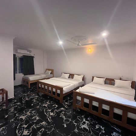 Anand Beach Guesthouse By Moonrocks Mahabalipuram Buitenkant foto