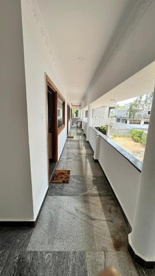 Anand Beach Guesthouse By Moonrocks Mahabalipuram Buitenkant foto