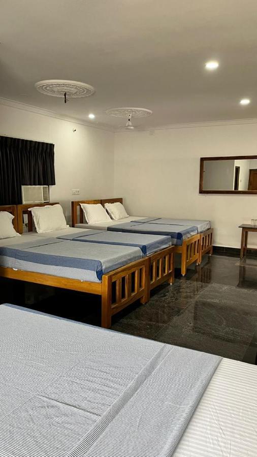 Anand Beach Guesthouse By Moonrocks Mahabalipuram Buitenkant foto